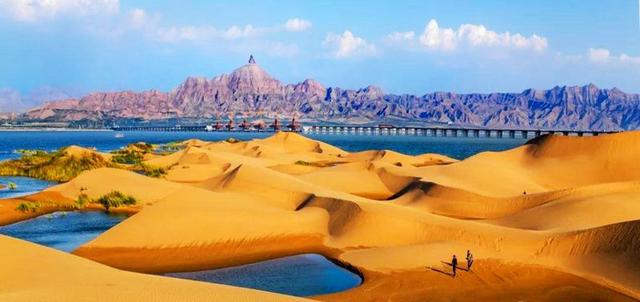 中国最"矛盾"城市！内蒙古的"大海"淹没了沙漠？周总理亲自定名！