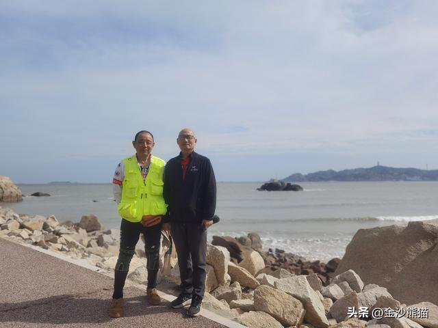 打卡屿头岛厝梁礁"一线天" 登上平潭岛 双龙连续第三年千里走双骑3