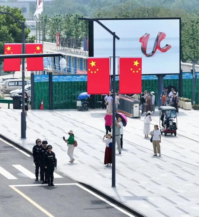 长江地标+1！武汉城建集团建设运营的武昌湾1956公园，爆火！