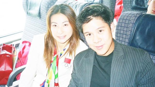 结婚13年，44岁郭晶晶再次迎来喜讯，官媒发文	，终于等到这一天