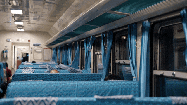 限时体验！坐绿皮火车过武汉长江大桥