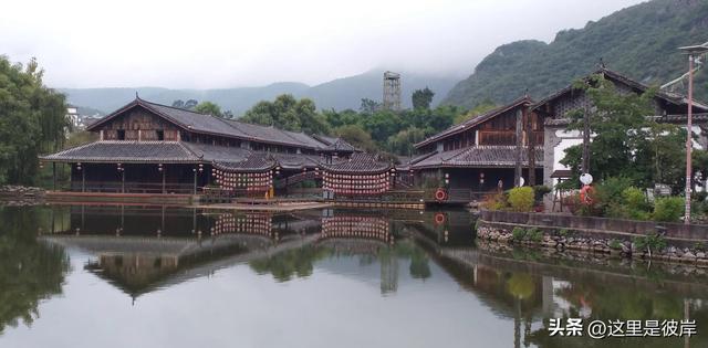 乘旅游专线游丽江的观音峡
