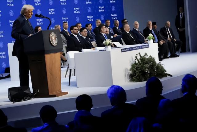 和平委员会刚宣布就生变？不到两天有国家退出，特朗普急发撤销令