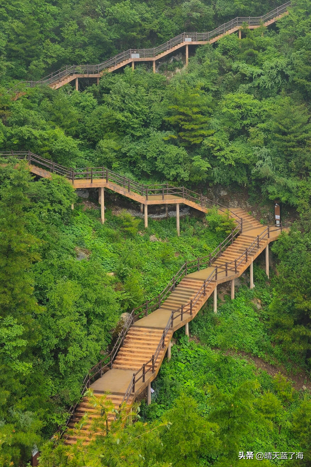 一座矗立于云端的“天空之城”？商洛“天竺山”云海秘境带你领略