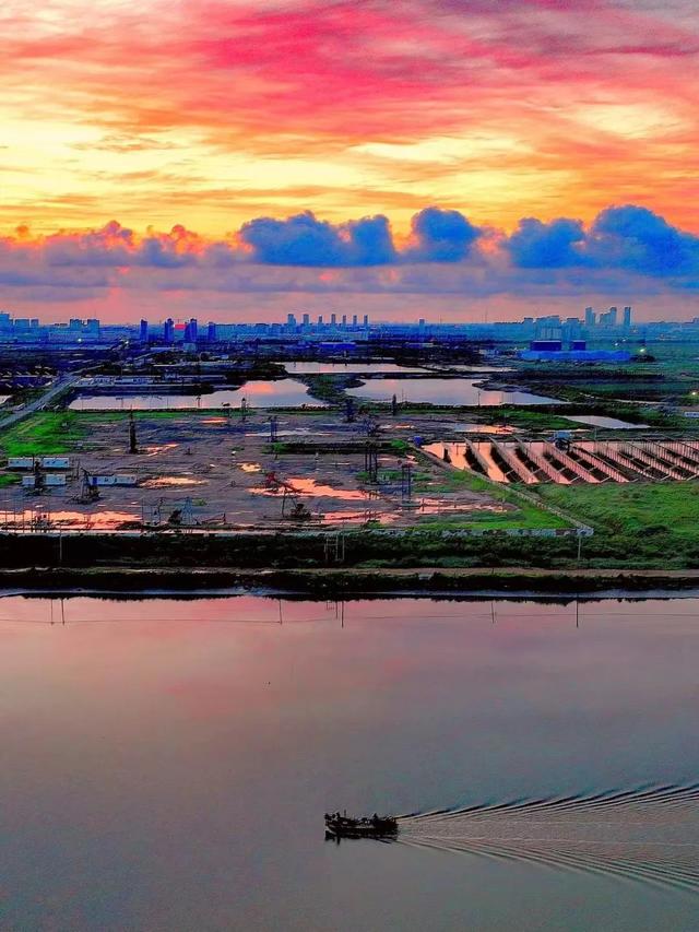 又见彩虹！雨后的石油美景~