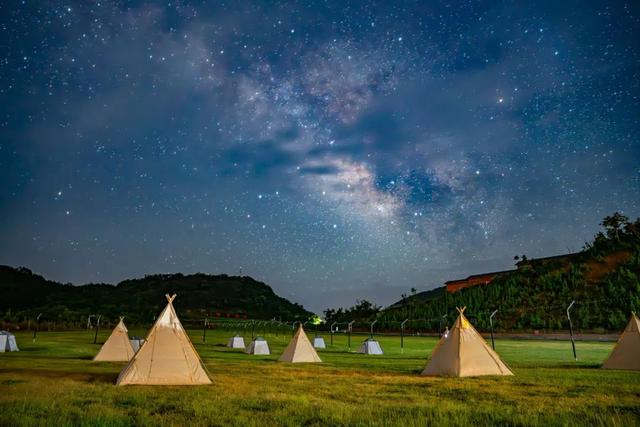 龙头山自驾星空露营，正式开启！躺进银河怀里数星星，承包你的暑期浪漫~