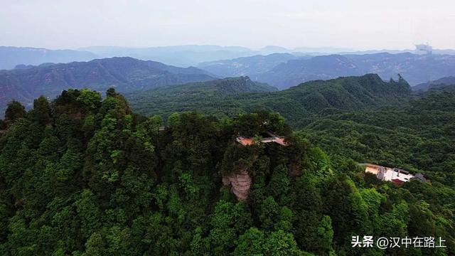 草川子康养景区明日开园，这份夏日清凉请柬请您查收→