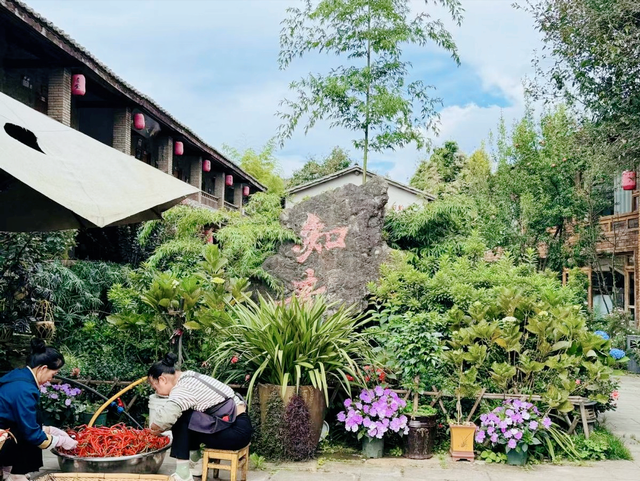 旅居云南，从滇中新区严家庄开始