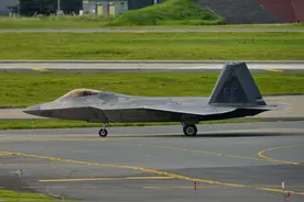 实弹射击，中俄在日本海军演，美军针锋相对？F22A战斗机已经迫近图片