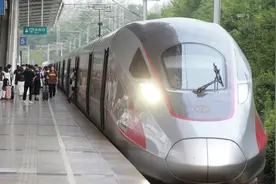 新客规遇上小长假，火车票如何改签？图片