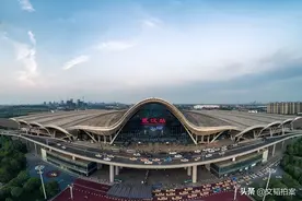 武汉位置比郑州更“中”，为什么高铁枢纽地位却不如郑州？图片