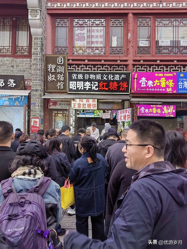 襄阳古城汉江风景很美