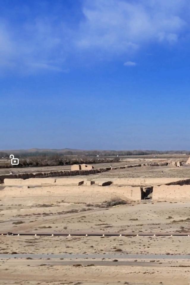 游高台骆驼城遗址遣兴