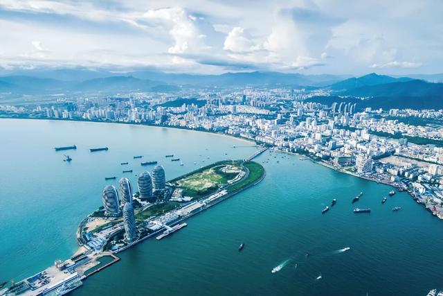 得天独厚的海南岛，为什么却成了中国最难发展的海疆？