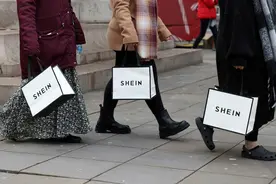 800美元免税时代终结，美国人过节变难，有人直呼“中国无辜受罚”图片