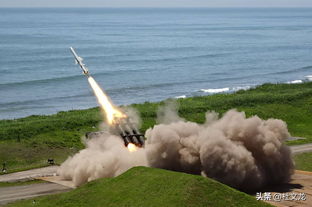 日本右翼妄图介入台海，偷袭已成重要手段，我们须警惕提防