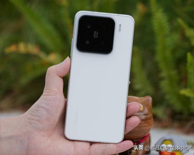 小米放弃高利润！12GB+512GB突降1314元，优质“小钢炮”彻底清仓