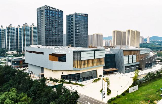 济南人厉害了！比“贵和购物中心”更好的商场，在济南出现了！