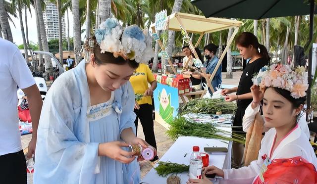 新加坡总统，中国不要自给自足，海南封关将会砸了新加坡的铁饭碗