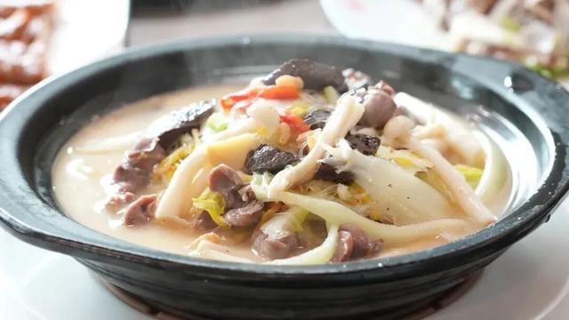 格桑花、紫花风铃木、雪白油茶花……肇庆这里太美了！