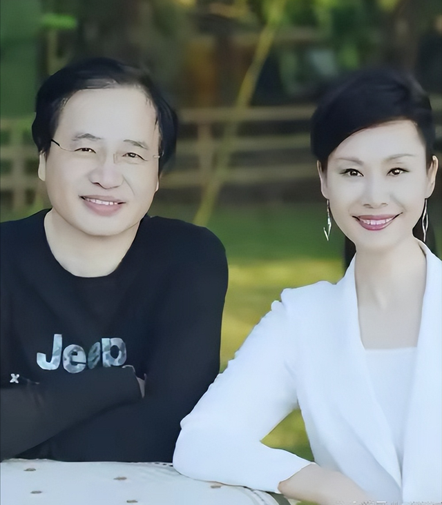 于文华：二婚嫁给未婚小伙，婚后23年未生一子，如今她过得如何？