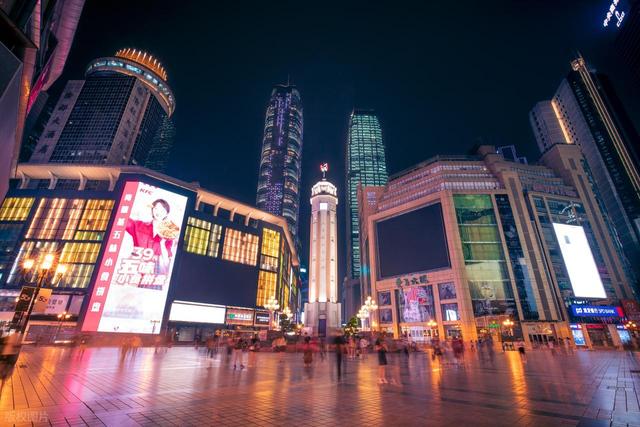 中国最大的工业城市，拥有40多座工业区，却发展出众多网红景点