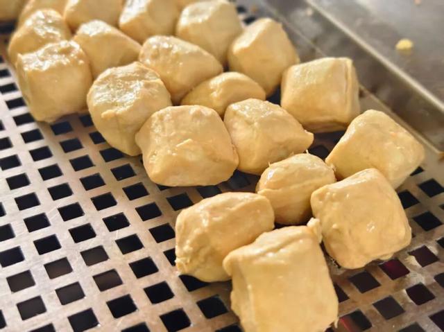 这个元旦，来元阳观赏梯田光影，参加百米长街宴吧