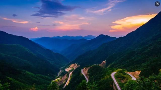 鹰潭 “双节” 福利轰炸！19条文旅优惠政策出炉，承包你的8天快乐！「全球学子嘉游赣 奇绝鹰潭逍遥游」
