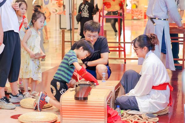 丽宝乐园古风沉浸街区《集诗·型乐》打造文旅新名片
