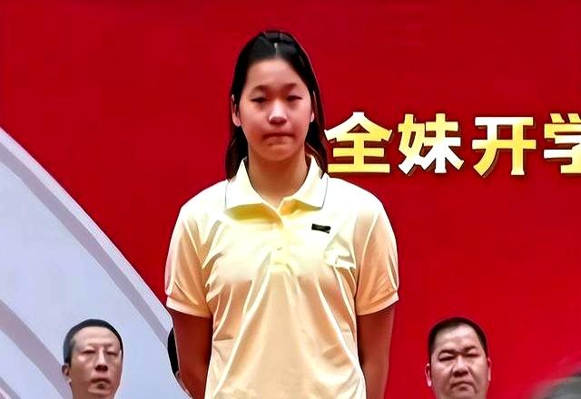 人民日报采访这次！郭晶晶只字未提全红婵，却给全红婵提了个醒