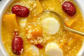 什么粥宜三伏天食用，是绿豆粥吗？医生：三伏到多喝5粥，好处多图片