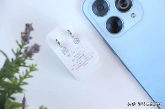 WIKO Hi畅享 80 Pro评测：好看抗摔还护眼，年轻人的既要又要全满足