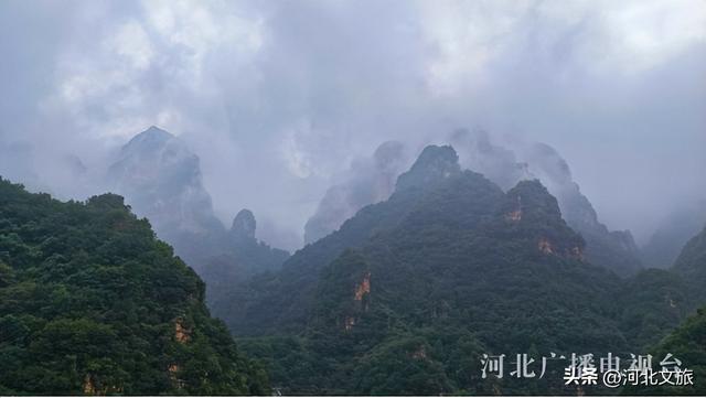 承德：兴隆山云海壮美如画
