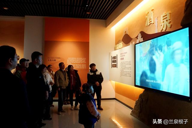 酒泉市图书馆：一座城市的文化客厅与精神驿站