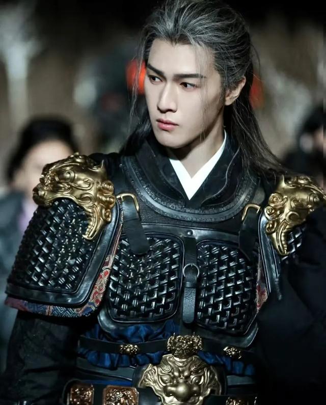 孟子义李昀锐秒辟谣恋情！成年人的清醒：事业先于暧昧？