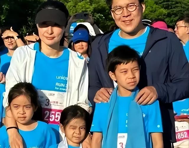 终于等到这天！官媒发文	，高调官宣44岁郭晶晶喜讯，霍震霆说对了