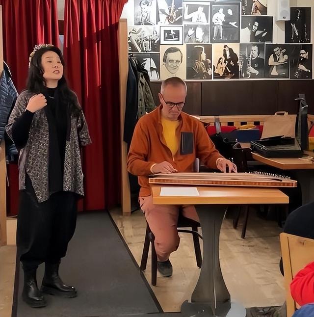 离婚10个月后，龚琳娜自曝和丈夫离婚内幕，原来对方喜欢奥地利的