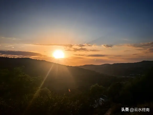 不要去甘南了！这陕甘交界的宝藏县城，才是夏季最美避暑地