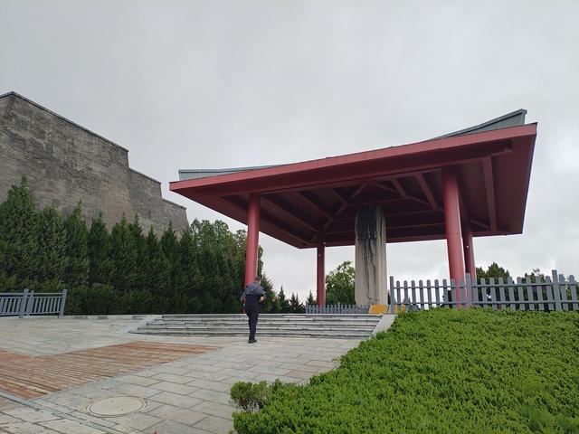 游走乾陵.半部唐史