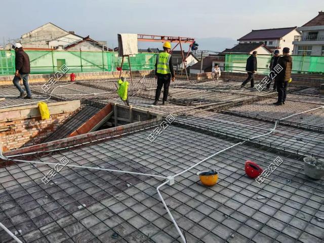 陕西小伙的自建房火了，因外观简洁而走红，网友：这才是豪宅！