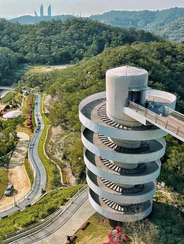 厦门山海健康步道景观节点万石沧海，一座五层螺旋望湖塔，太美了