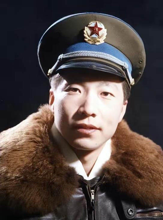 我国首位航天员杨利伟，被授予少将军衔，退休后能享受什么待遇？
