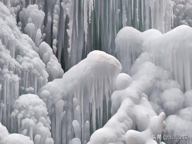 冬日江山美如画 秦岭冰瀑醉游人