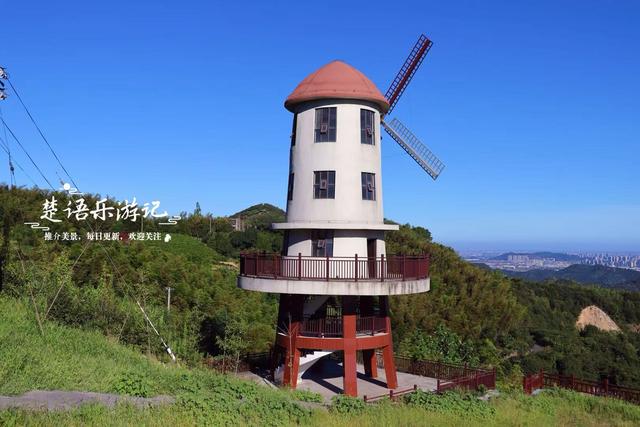 浙江宁波的历史文化名村，有第一高山村之誉，是看星空及露营胜地