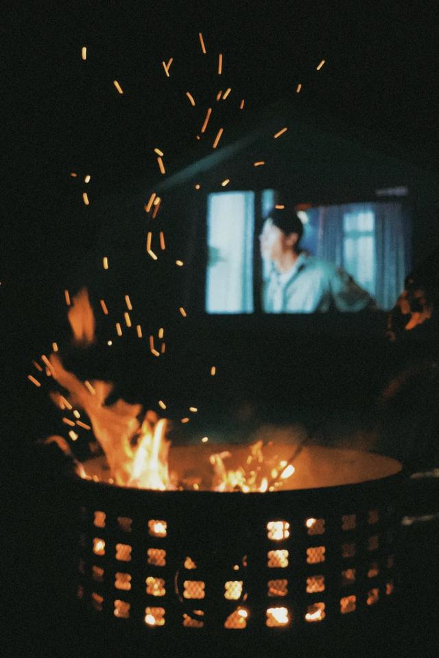 在临安,怎样才算“真土豪”?答案:买猪送房!