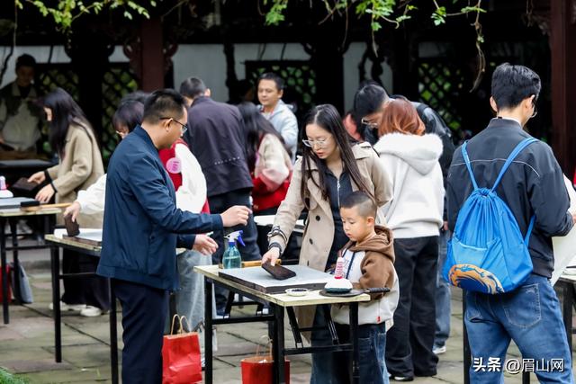 东坡文化牵线 文旅融合生金 ——记“2025长江之恋 三城有囍——‘嘉唐’千里婵娟·缘起东坡”活动