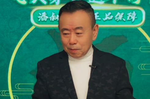 全家移民真相大白2年，享正师级待遇的潘长江，已走上另一条大道