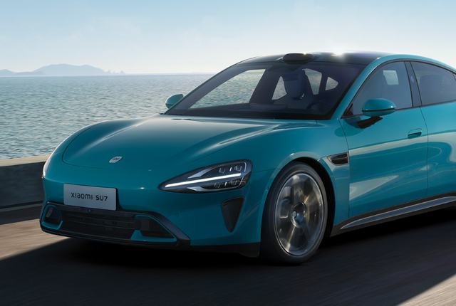 单月蒸发4000亿市值，小米汽车流量降温，机器人能否扛下这局？