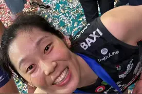 中国女排好消息，朱婷获得国家级教练开始公示，多名奥运冠军获评图片