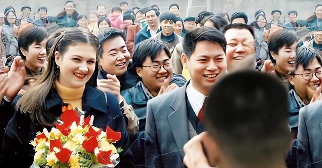 98年，河南小伙娶了乌克兰女子，病逝后妻子把3个儿子国籍全改了